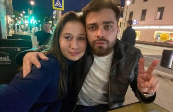 Un mire şi-a ucis logodnica în bătaie, după care a desfigurat-o cu toporul, chiar înainte de nunta lor